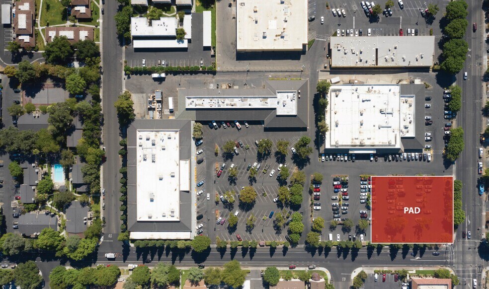 80 W Court St, Woodland, CA à louer - Photo du bâtiment - Image 3 de 4