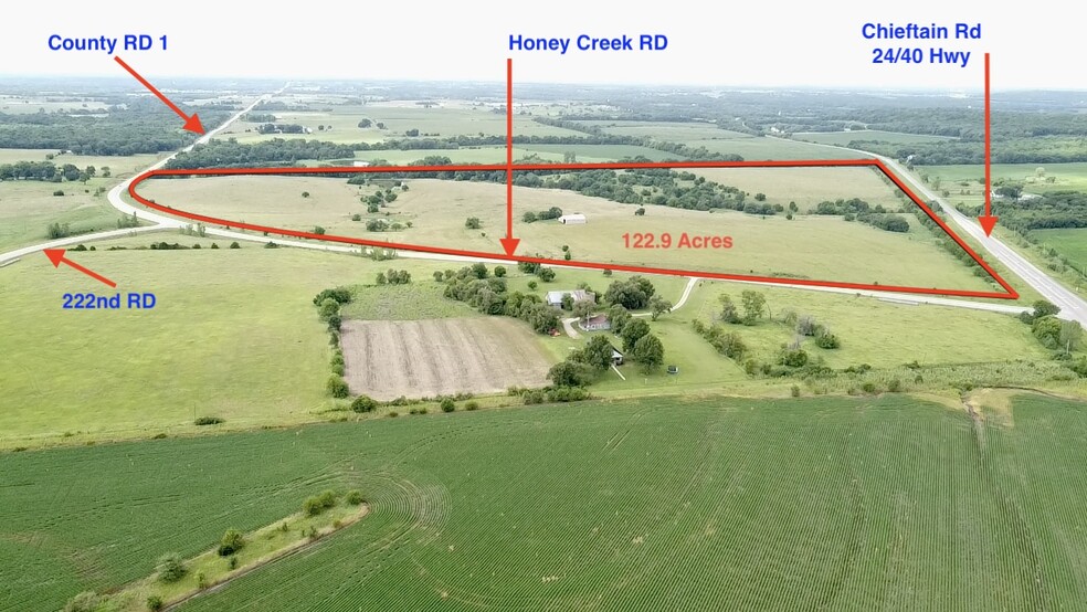 Honey Creek, Tonganoxie, KS for sale - Building Photo - Image 2 of 7