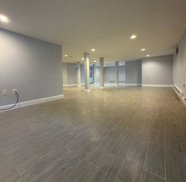 3-5 E Foster St, Melrose, MA à louer - Photo du bâtiment - Image 2 de 8