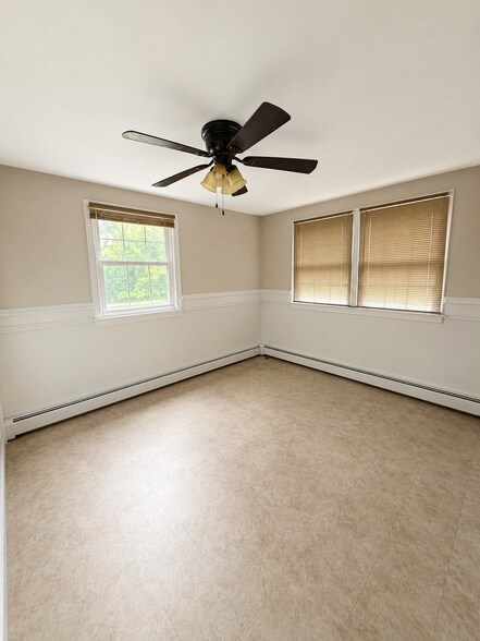 934 State Route 36, Leonardo, NJ à vendre - Photo du bâtiment - Image 3 de 7