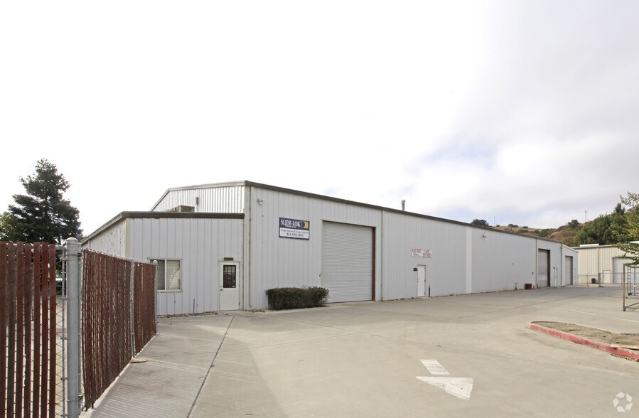 2570-2580 San Juan Rd, Hollister, CA à vendre - Photo principale - Image 1 de 4