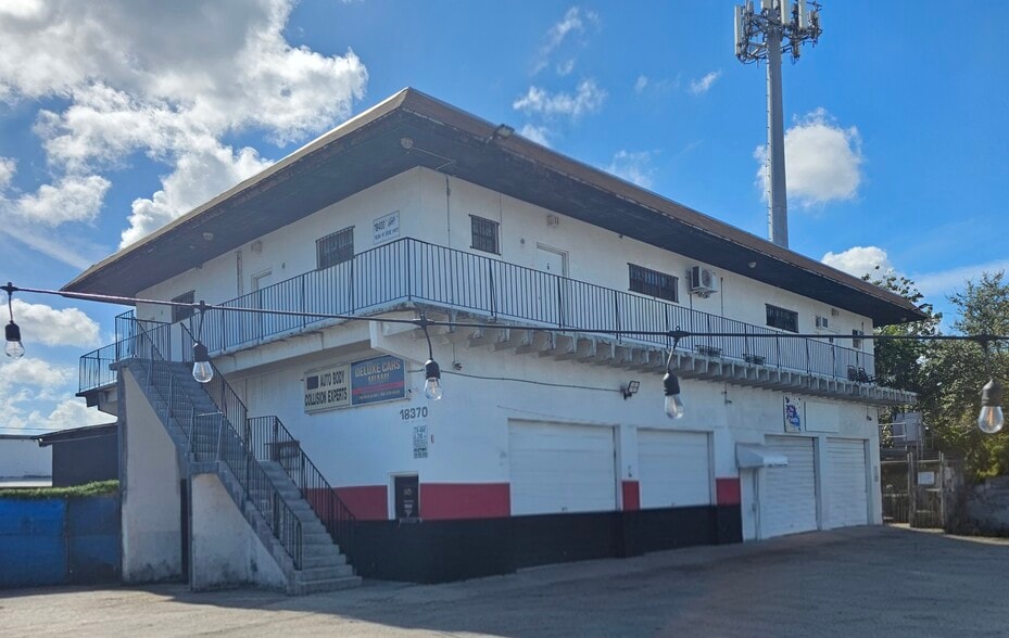 18356 W Dixie Hwy, North Miami Beach, FL for lease - Building Photo - Image 2 of 10