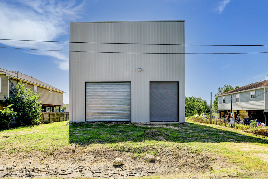 933 12th, San Leon, TX à vendre - Photo du bâtiment - Image 1 de 1