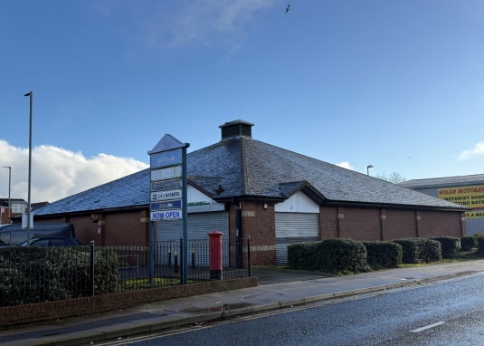 95 Convamore Road, Grimsby for sale - Building Photo - Image 2 of 6