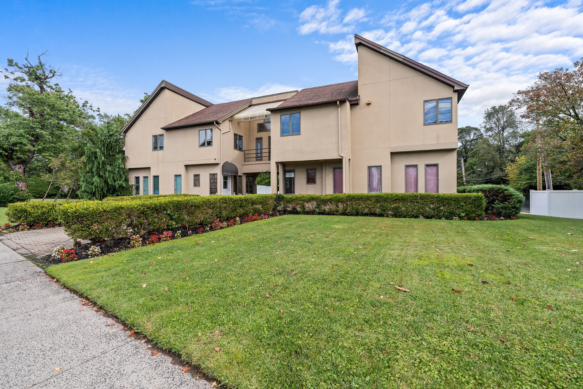 4546 Hylan Blvd, Staten Island, NY for sale Building Photo- Image 1 of 40