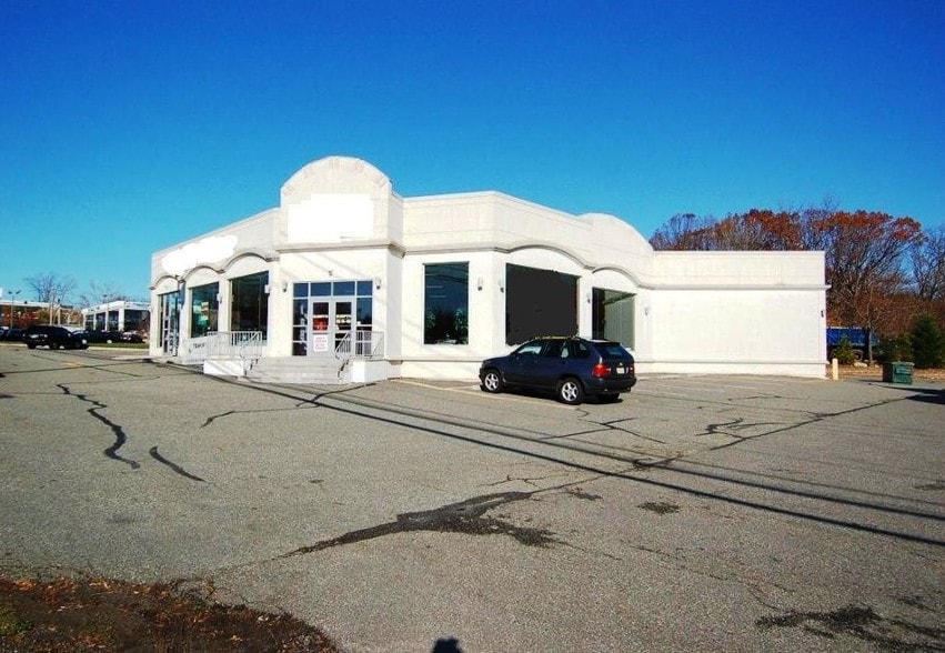 400 Rte 17, Upper Saddle River, NJ for lease - Building Photo - Image 2 of 5