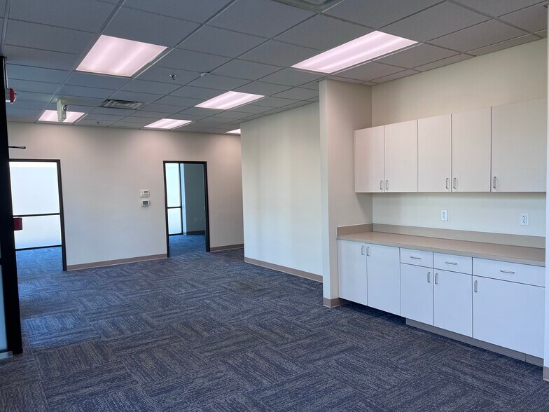 1780 Industrial Dr, Stockton, CA à louer - Photo intérieure - Image 3 de 13