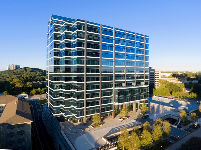 3300 Riverwood Pky SE, Atlanta, GA à louer - Photo du bâtiment - Image 2 de 18