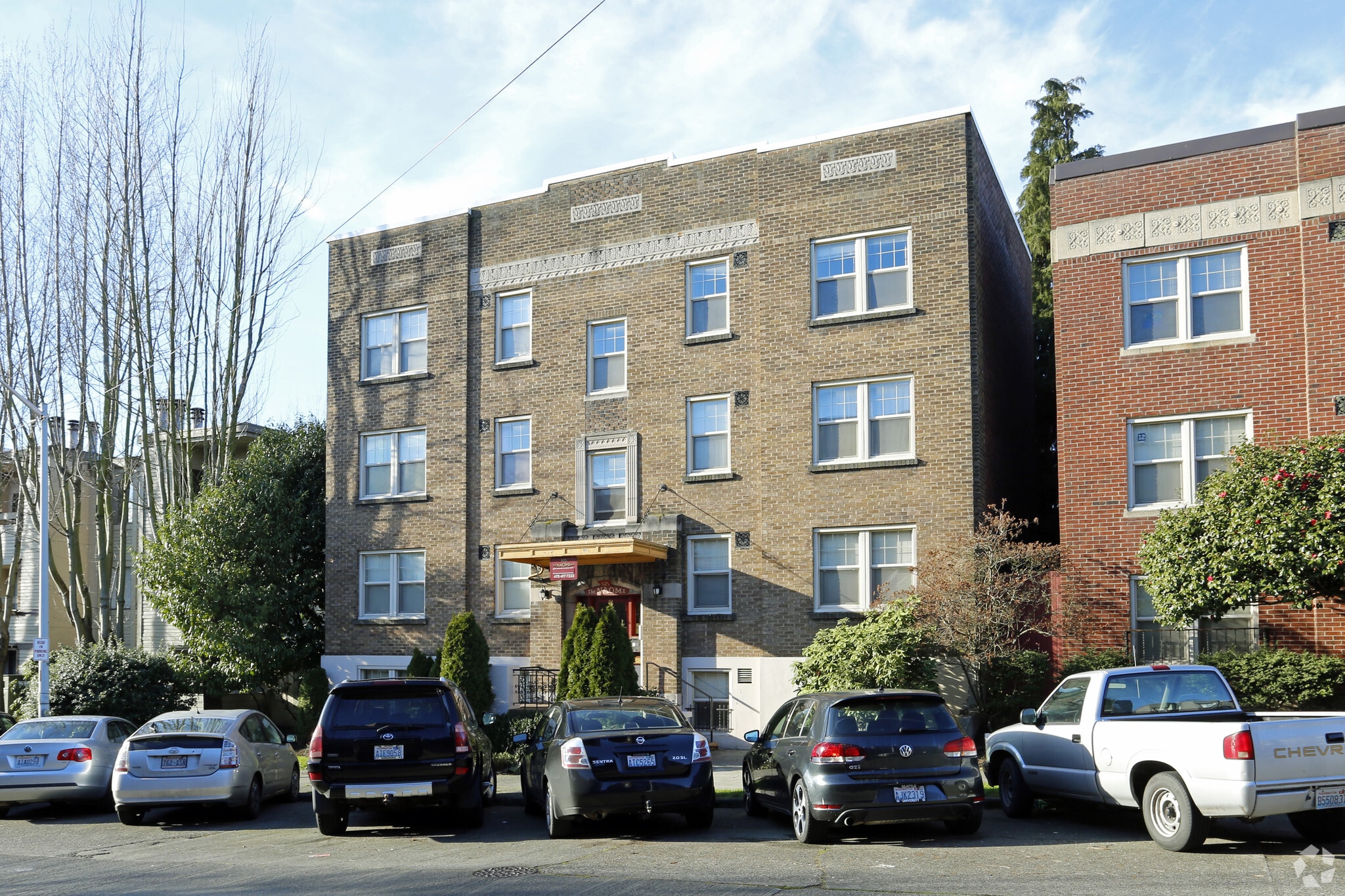 Naomi & Charmaine portfolio of 2 properties for sale on LoopNet.ca Primary Photo- Image 1 of 126