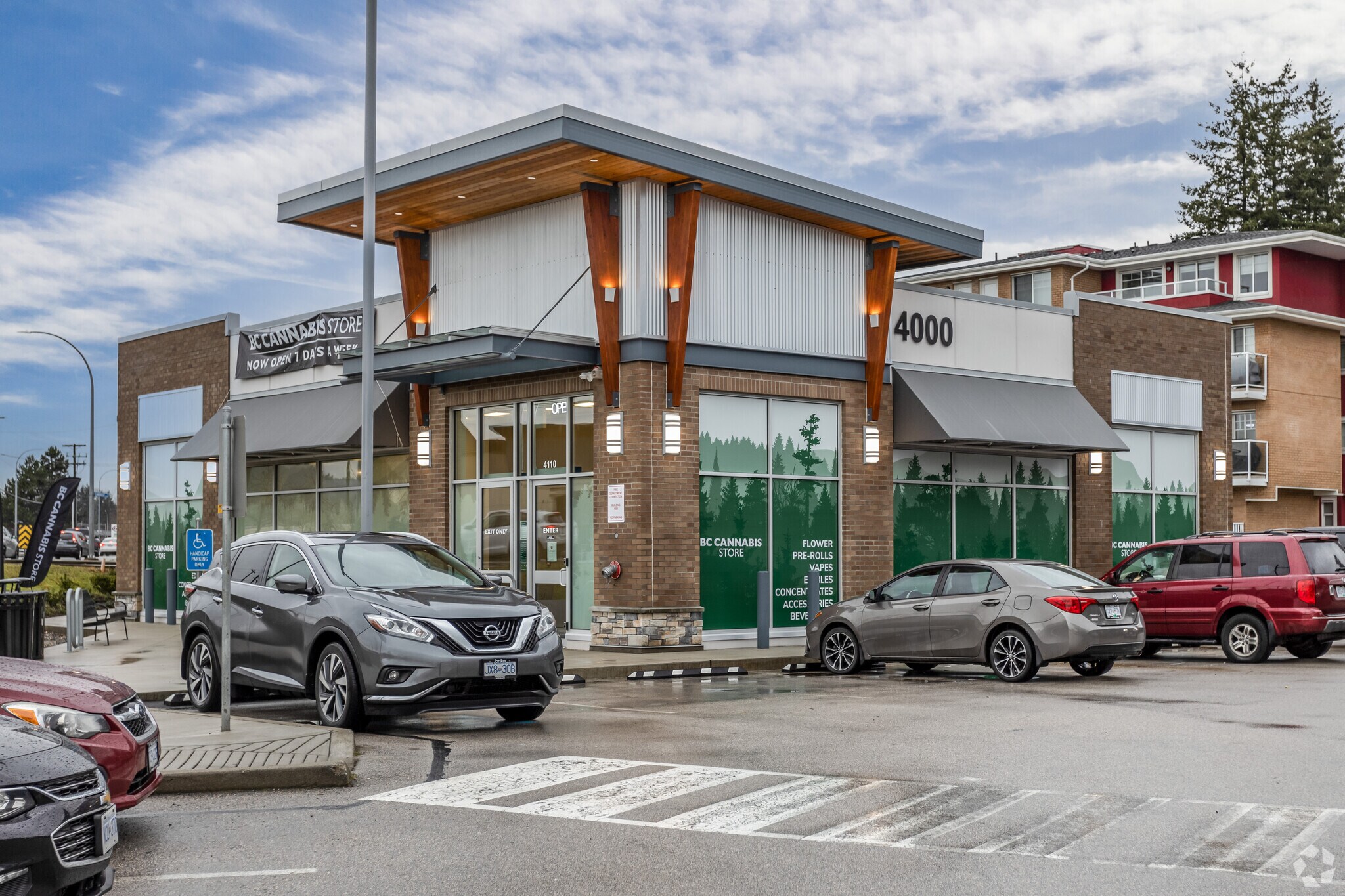 1971 Lougheed Hwy, Port Coquitlam, BC for sale Primary Photo- Image 1 of 1