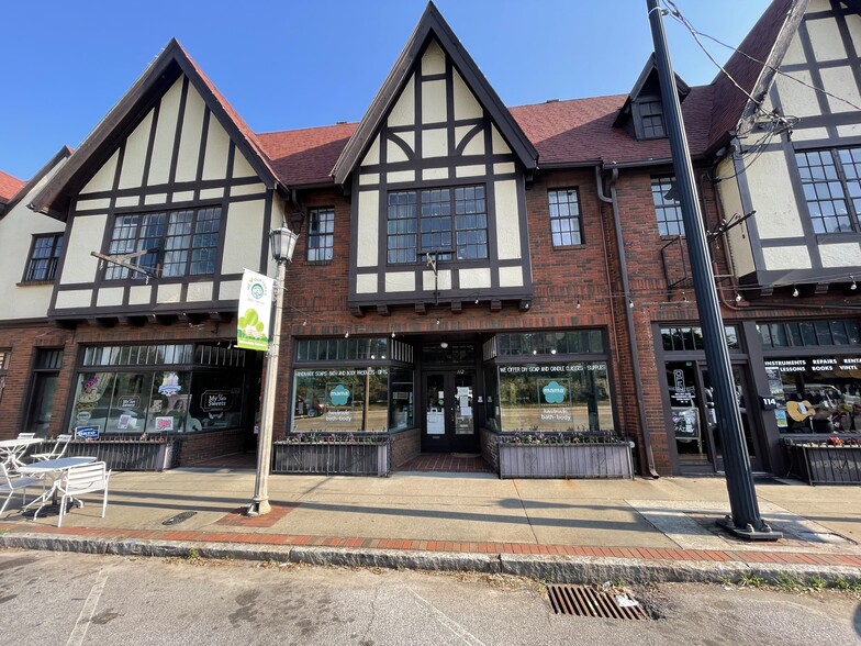 106-128 N Avondale Rd, Avondale Estates, GA à louer - Photo du bâtiment - Image 3 de 3