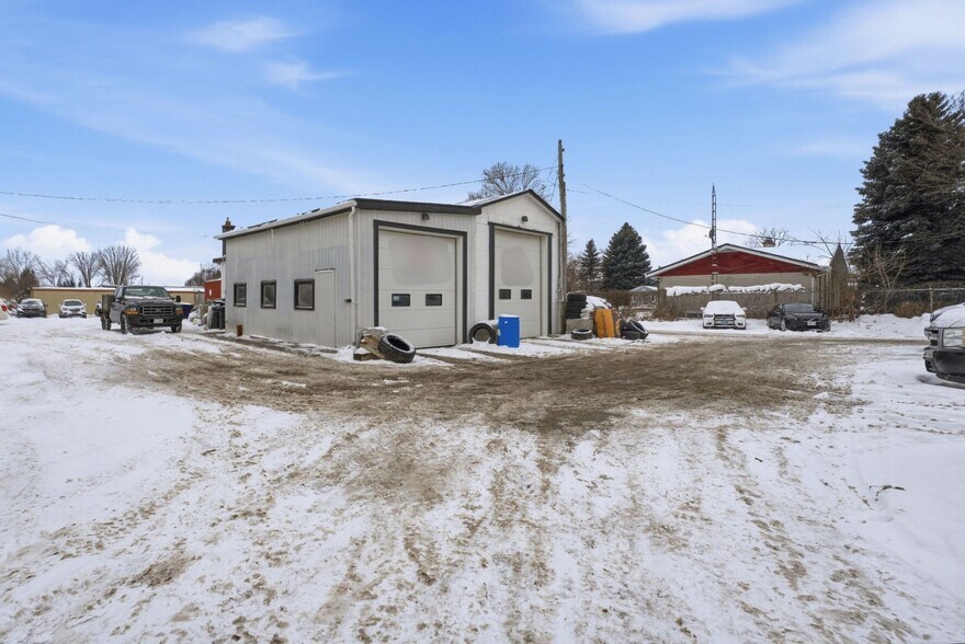 980 Colborne St W, Brant, ON à vendre - Photo du bâtiment - Image 3 de 8