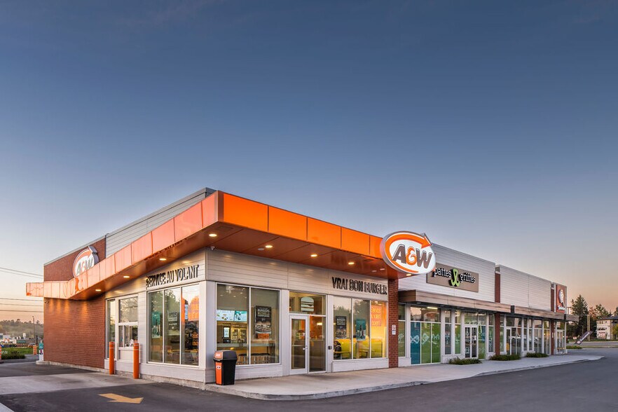 9596-9600 Rue Henri-Piché, Mirabel, QC à louer - Photo du bâtiment - Image 3 de 9