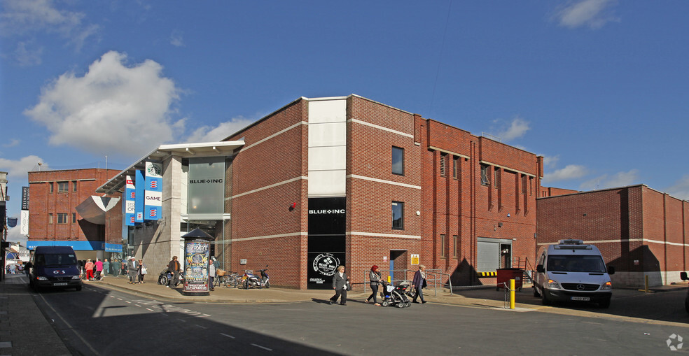 Market Gates, Great Yarmouth for lease - Building Photo - Image 2 of 11