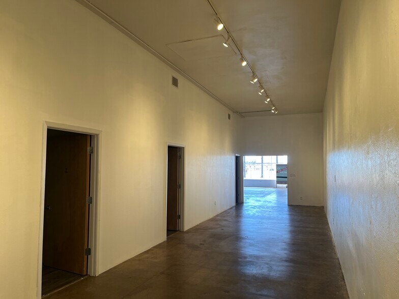 2032-2040 W Cuthbert Ave, Midland, TX à louer - Photo intérieure - Image 3 de 7