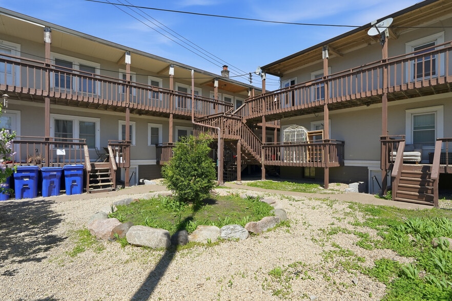 1530 Sherburne Ave, Saint Paul, MN à vendre - Photo du bâtiment - Image 3 de 26