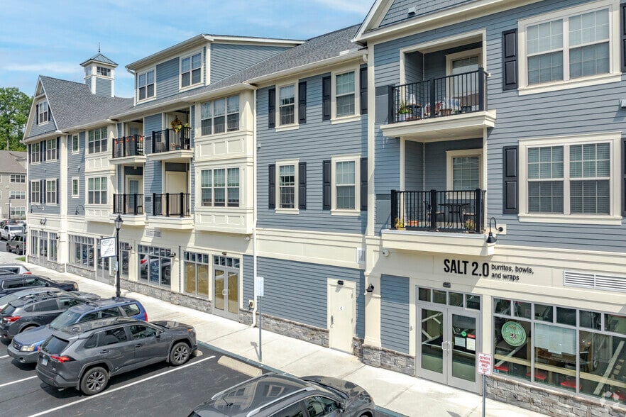 800 Federal Rd, Brookfield, CT à louer - Photo du bâtiment - Image 3 de 58