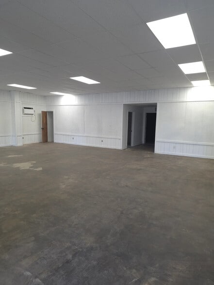 2114 Iron Man Rd, Hartselle, AL for lease - Interior Photo - Image 2 of 3