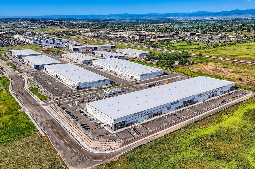 15003 Grant St, Thornton, CO à louer - Photo du bâtiment - Image 2 de 12