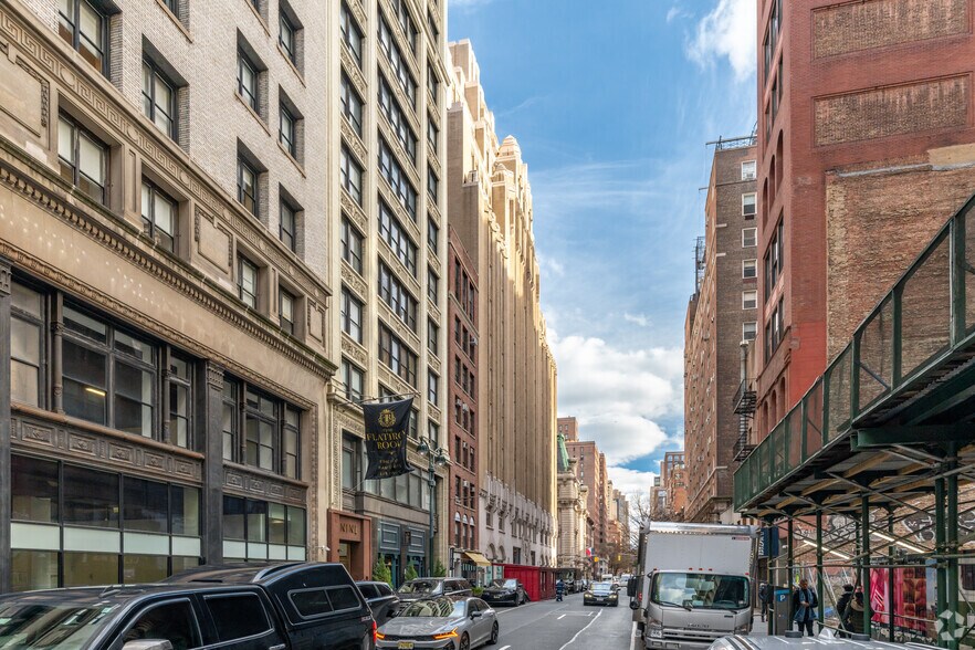 232 Madison Ave, New York, NY à louer - Photo du bâtiment - Image 2 de 5