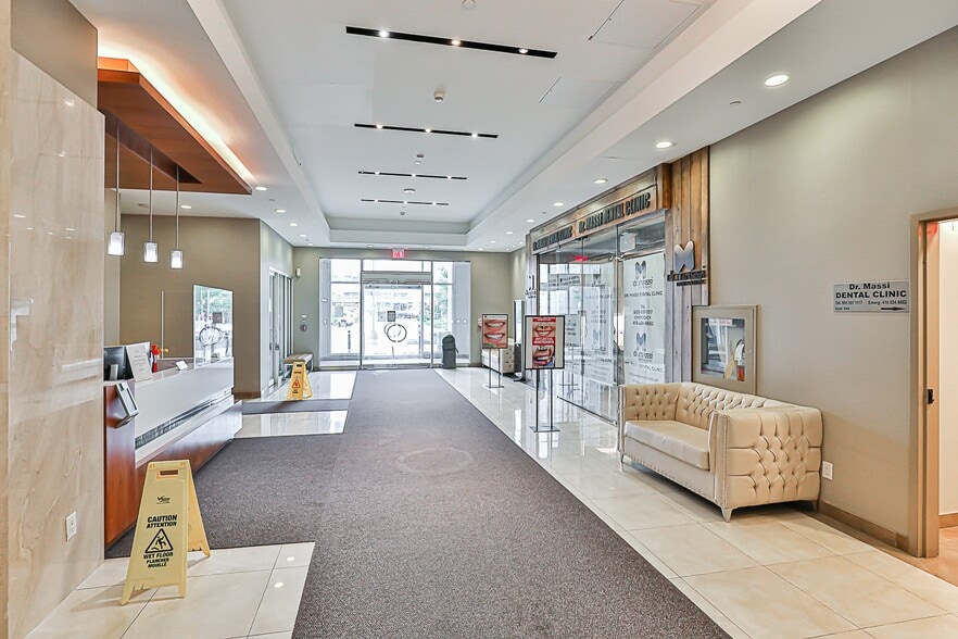 7191 Yonge St, Markham, ON à louer - Photo du bâtiment - Image 3 de 6