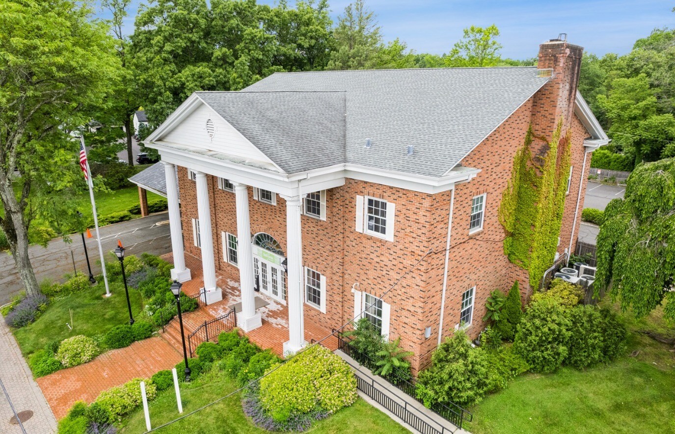 855 Mountain Ave, Mountainside, NJ à vendre Photo du bâtiment- Image 1 de 23