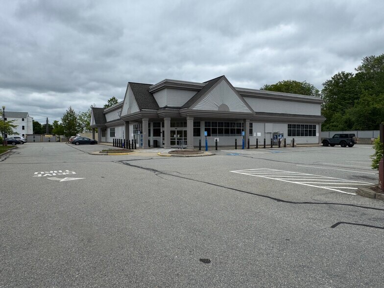 14 Peterborough St, Jaffrey, NH à louer - Photo principale - Image 1 de 3