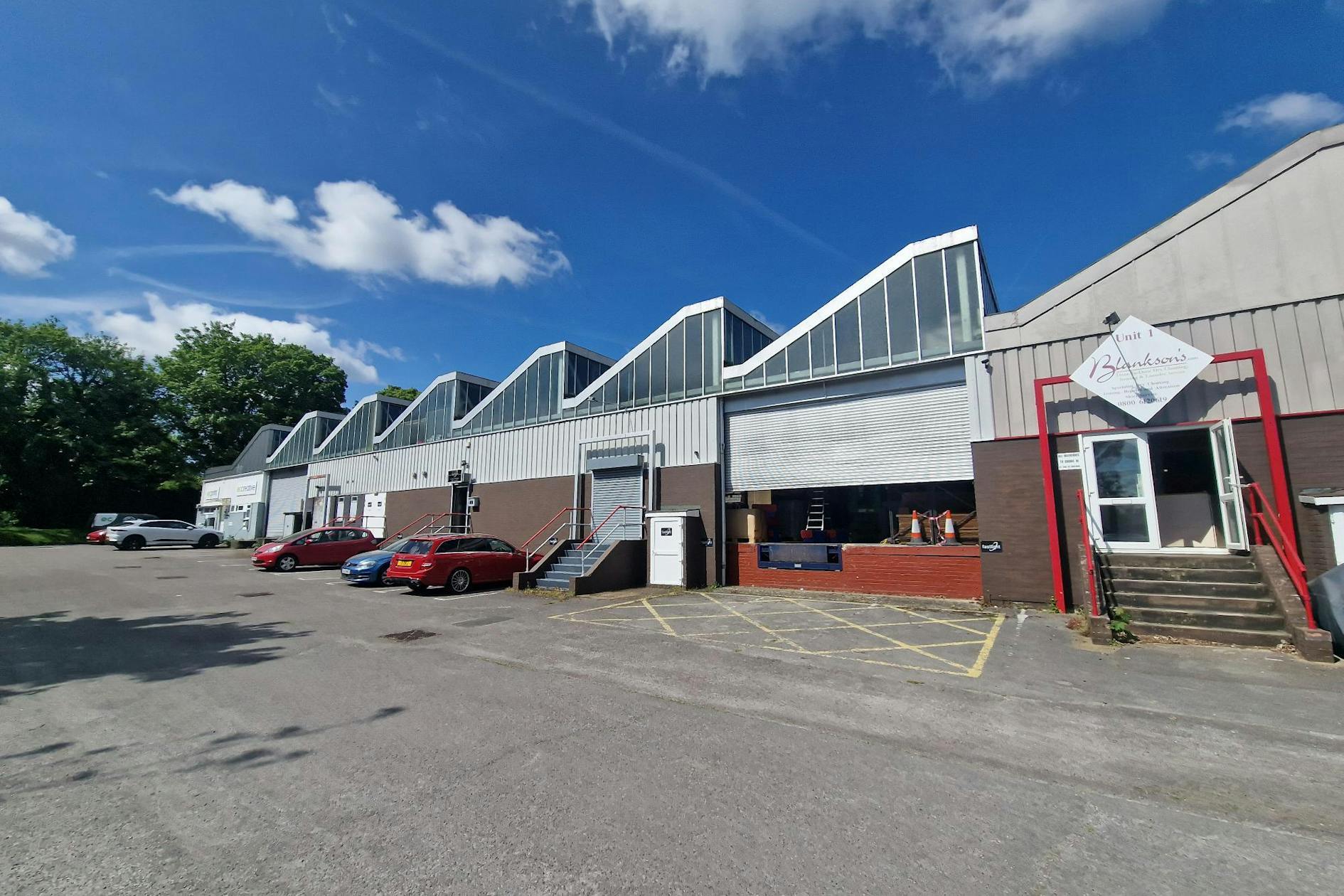 Bessemer Rd, Basingstoke for sale Primary Photo- Image 1 of 3