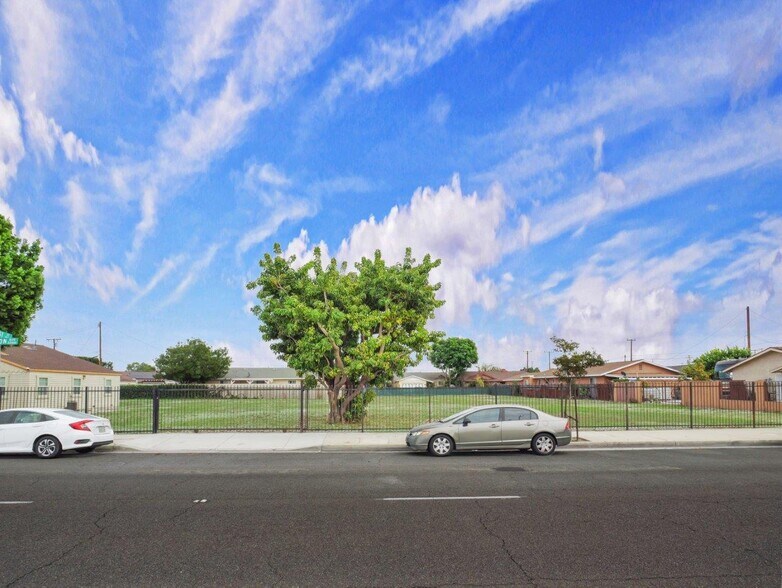 22108 Avalon Blvd, Carson, CA à vendre - Photo du bâtiment - Image 3 de 12