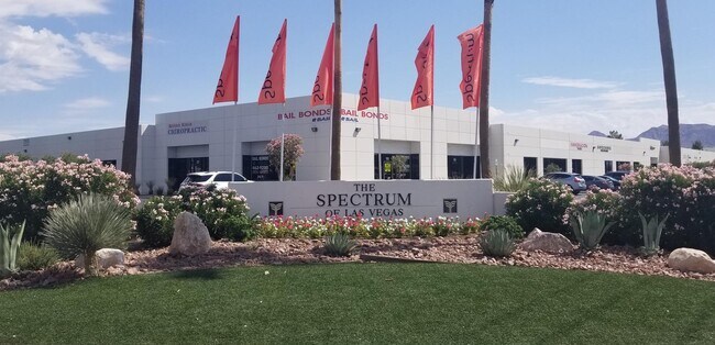 Plus de détails pour 3150 E Charleston Blvd, Las Vegas, NV - Local d'activités, Industriel à louer
