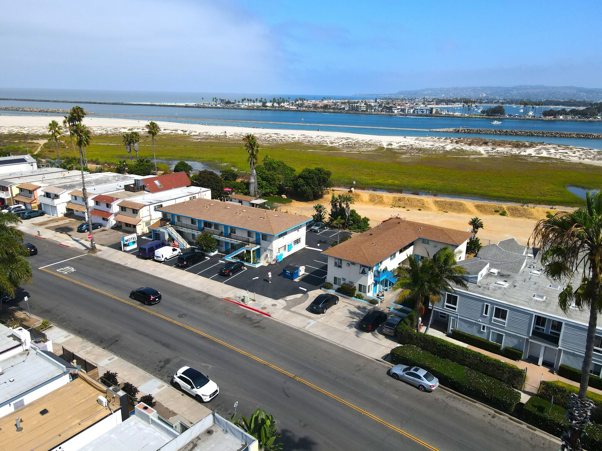 Ebb Tide portfolio of 2 properties for sale on LoopNet.ca Building Photo- Image 1 of 14