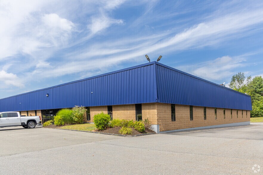 45 South St, Hopkinton, MA à louer - Photo du bâtiment - Image 2 de 5