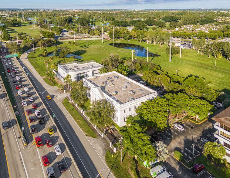 15165 NW 77th Ave, Miami Lakes, FL for sale - Aerial - Image 1 of 55