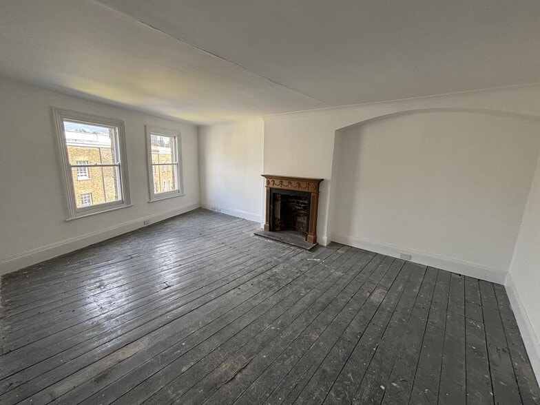 7-9 Montpelier Vale, London for lease - Building Photo - Image 3 of 11