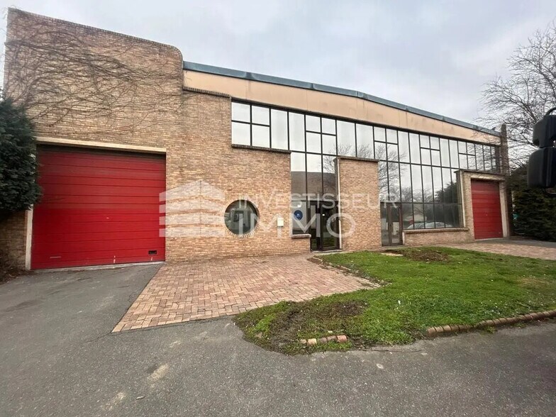 Flex dans Le Thillay à louer - Photo du bâtiment - Image 2 de 4