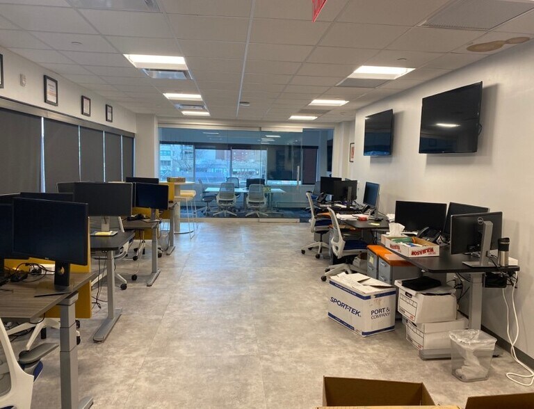 2 Lyon Pl, White Plains, NY à louer - Photo intérieure - Image 3 de 7