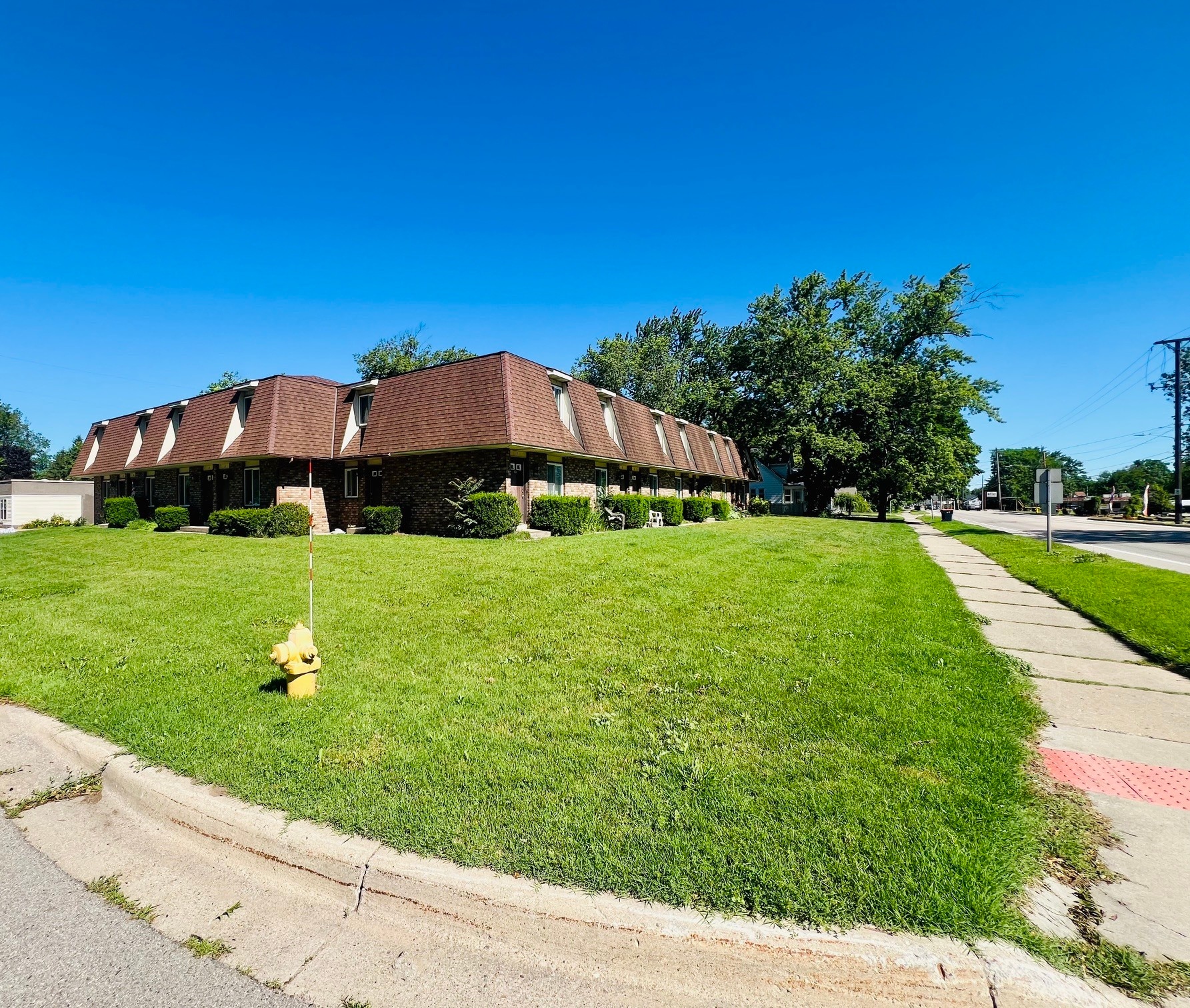 956 Lincoln Ave, Holland, MI à vendre Photo du bâtiment- Image 1 de 6