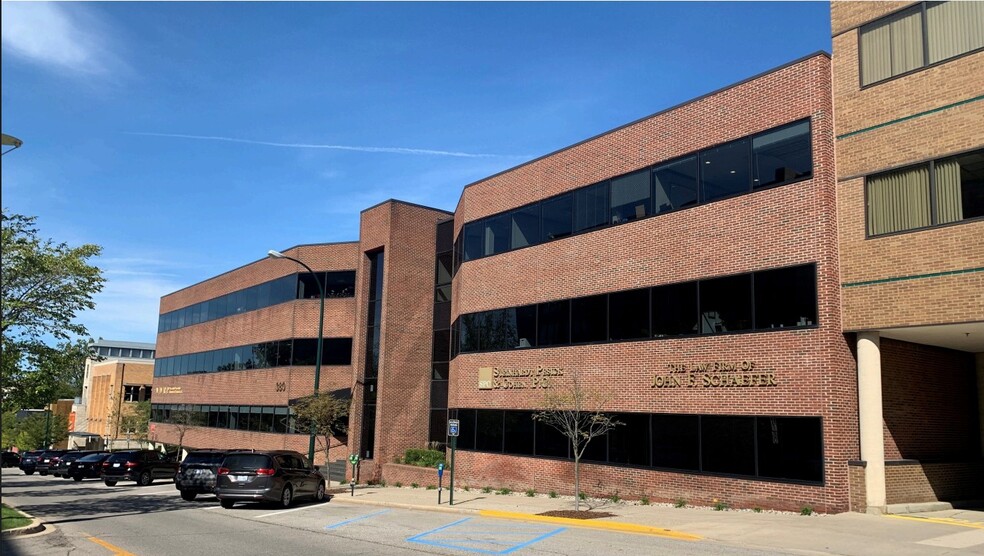 380 N Old Woodward Ave, Birmingham, MI à louer - Photo principale - Image 1 de 4