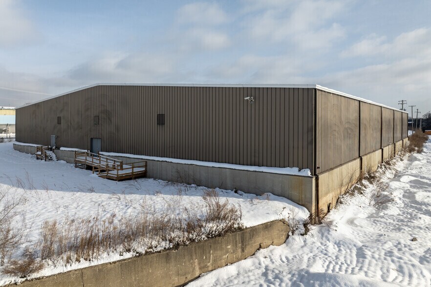 3710 S California Ave, Chicago, IL for lease - Building Photo - Image 1 of 14