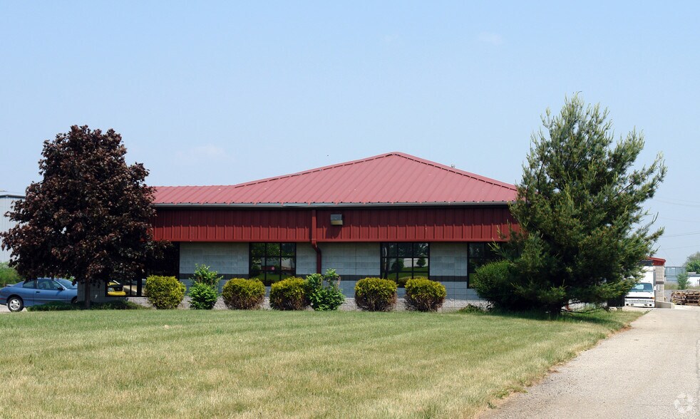 5521 W Cleveland St, South Bend, IN à louer - Photo du bâtiment - Image 2 de 11