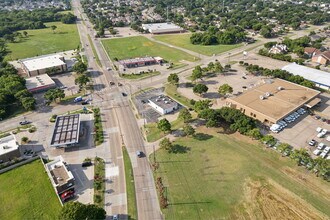 525 Oates Rd, Garland, TX - AERIAL  map view