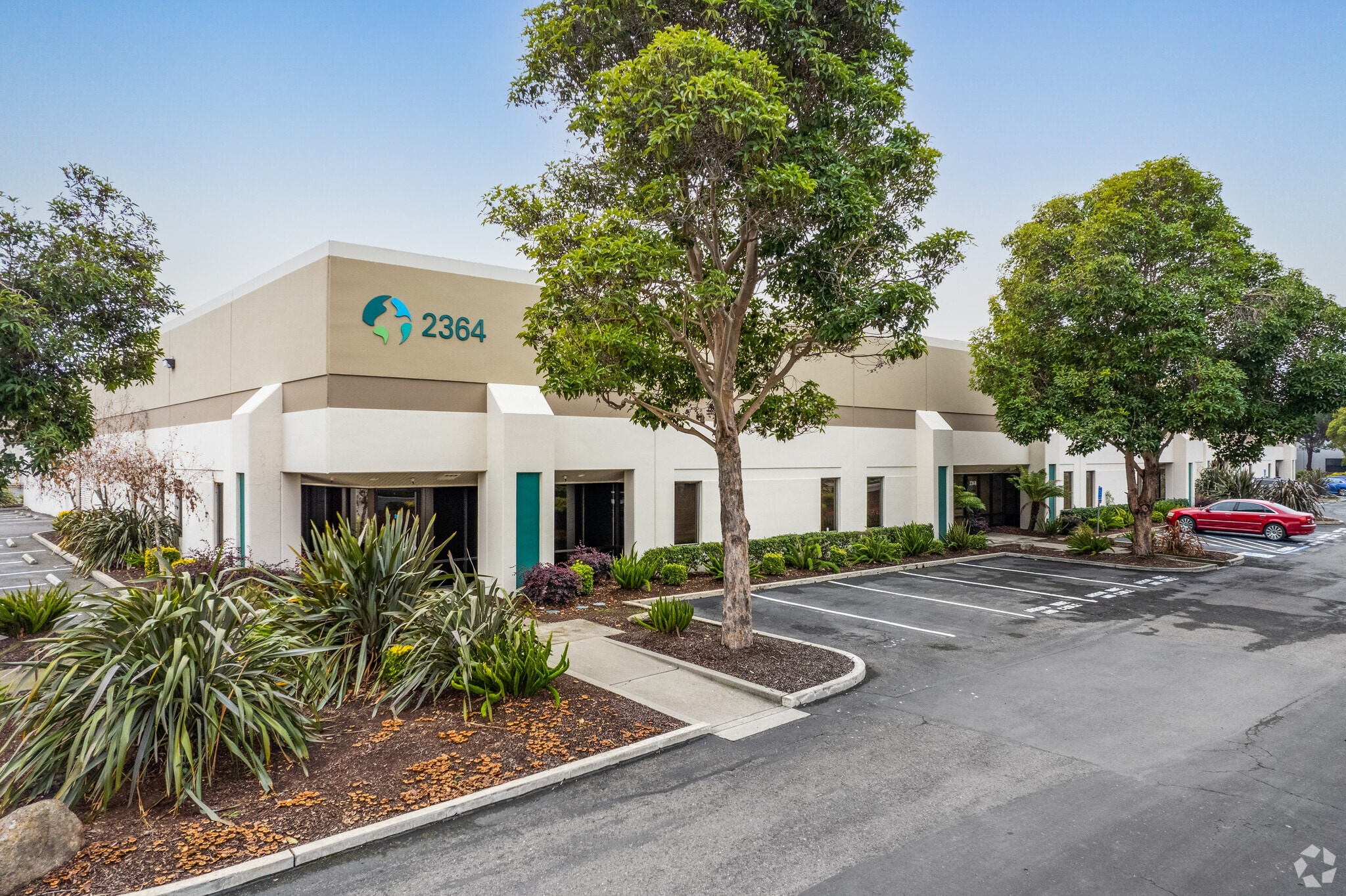 2340-2380 W Winton Ave, Hayward, CA à louer Photo principale- Image 1 de 12