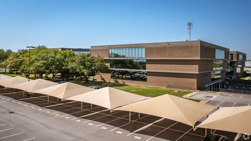 5959 Corporate Dr, Houston, TX for lease - Building Photo - Image 2 of 12