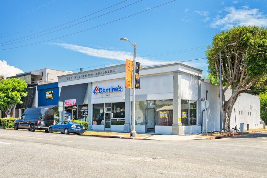 900-902 N La Cienega Blvd, Los Angeles, CA for lease - Building Photo - Image 1 of 6