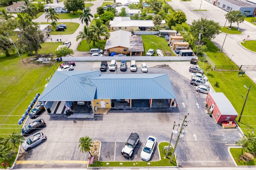 400 NW Avenue L, Belle Glade, FL for sale - Building Photo - Image 3 of 14