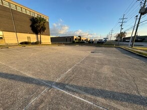 801 Edwards Ave, New Orleans, LA for lease Interior Photo- Image 1 of 24