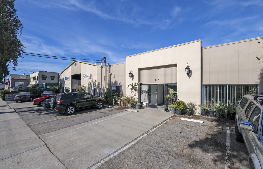 517-519 E Gutierrez St, Santa Barbara, CA for lease - Building Photo - Image 2 of 7