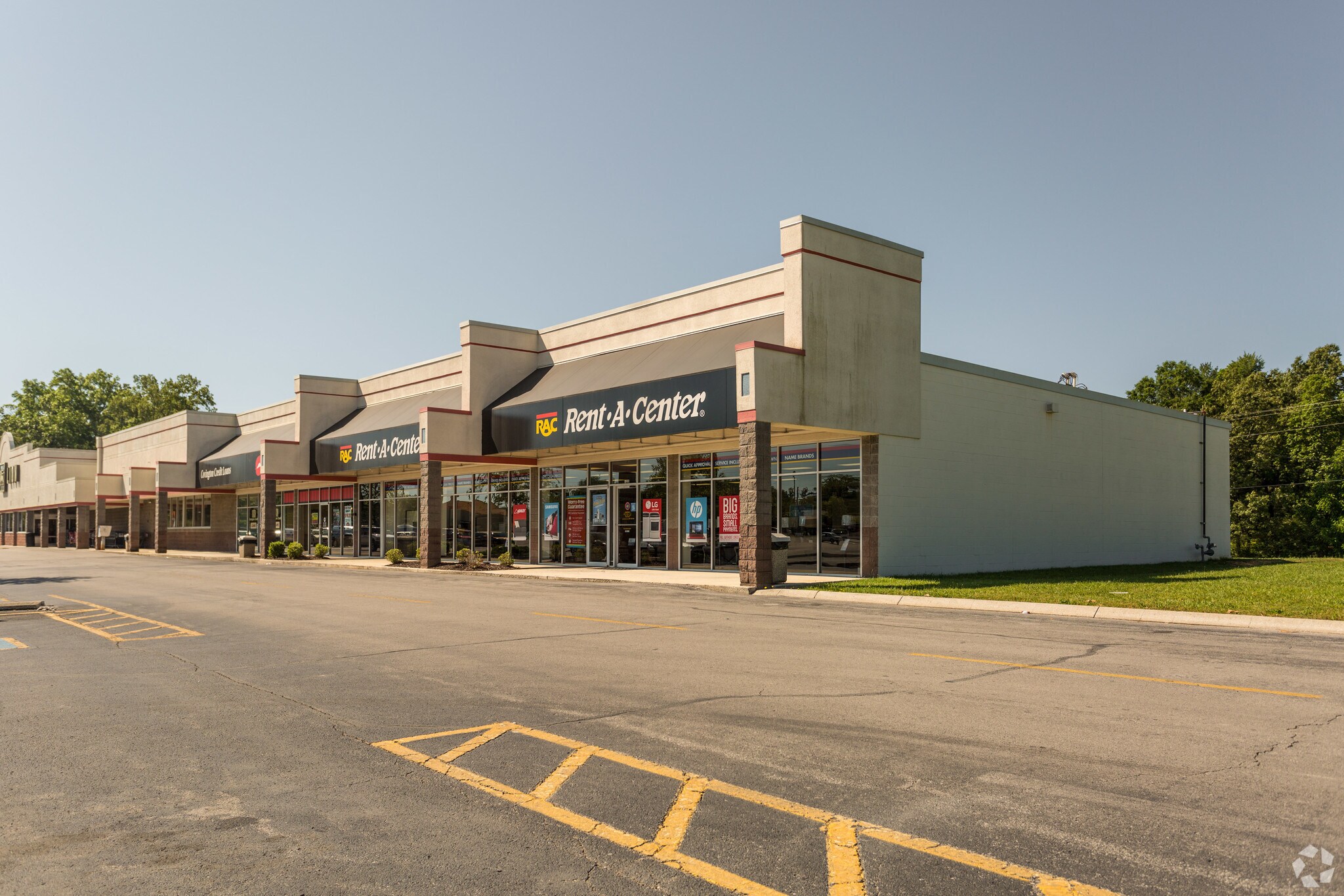 920 Hillsboro Blvd, Manchester, TN for lease Building Photo- Image 1 of 4