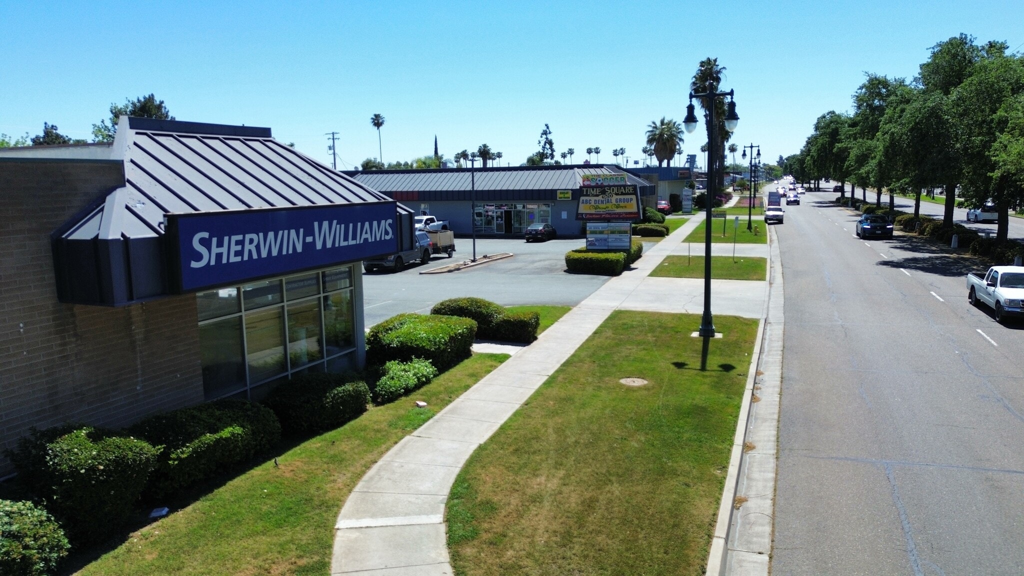 920 S Cherokee Ln, Lodi, CA for lease Primary Photo- Image 1 of 4