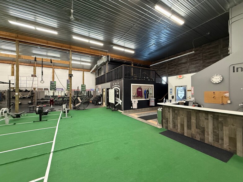 210 3rd St N, Waite Park, MN for sale - Building Photo - Image 3 of 12